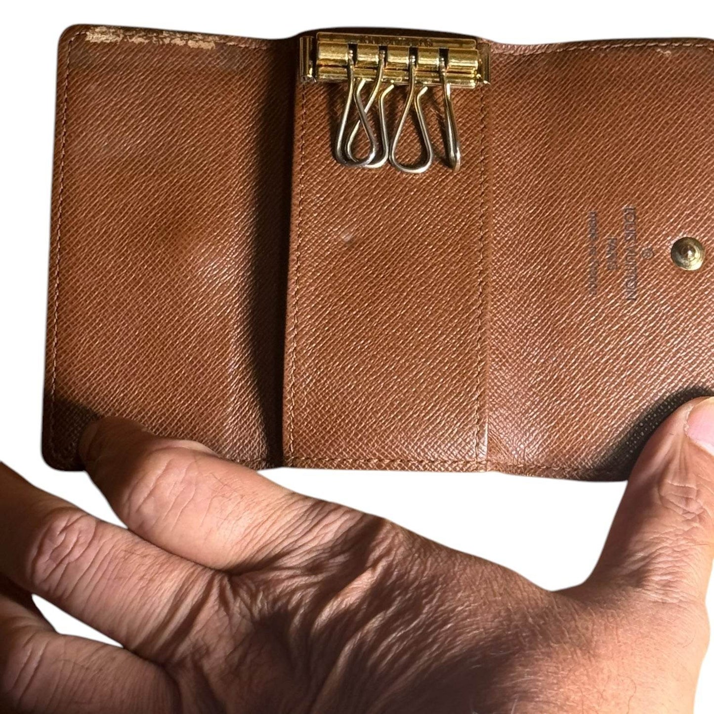 LOUIS VUITTON Monogram Key Pouch Key Holder in mint condition never worn - Luxbrandz