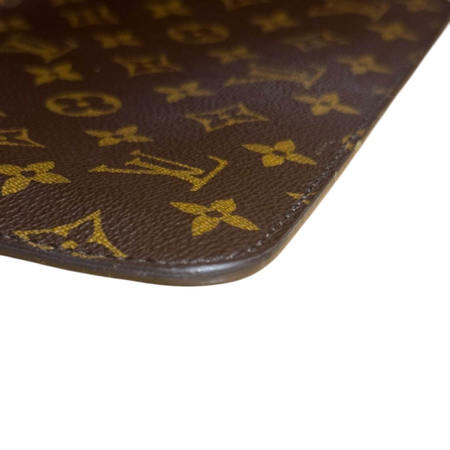 LOUIS VUITTON Neverfull Pouchette / Wristlet Monogram Brown in New Condition - Luxbrandz