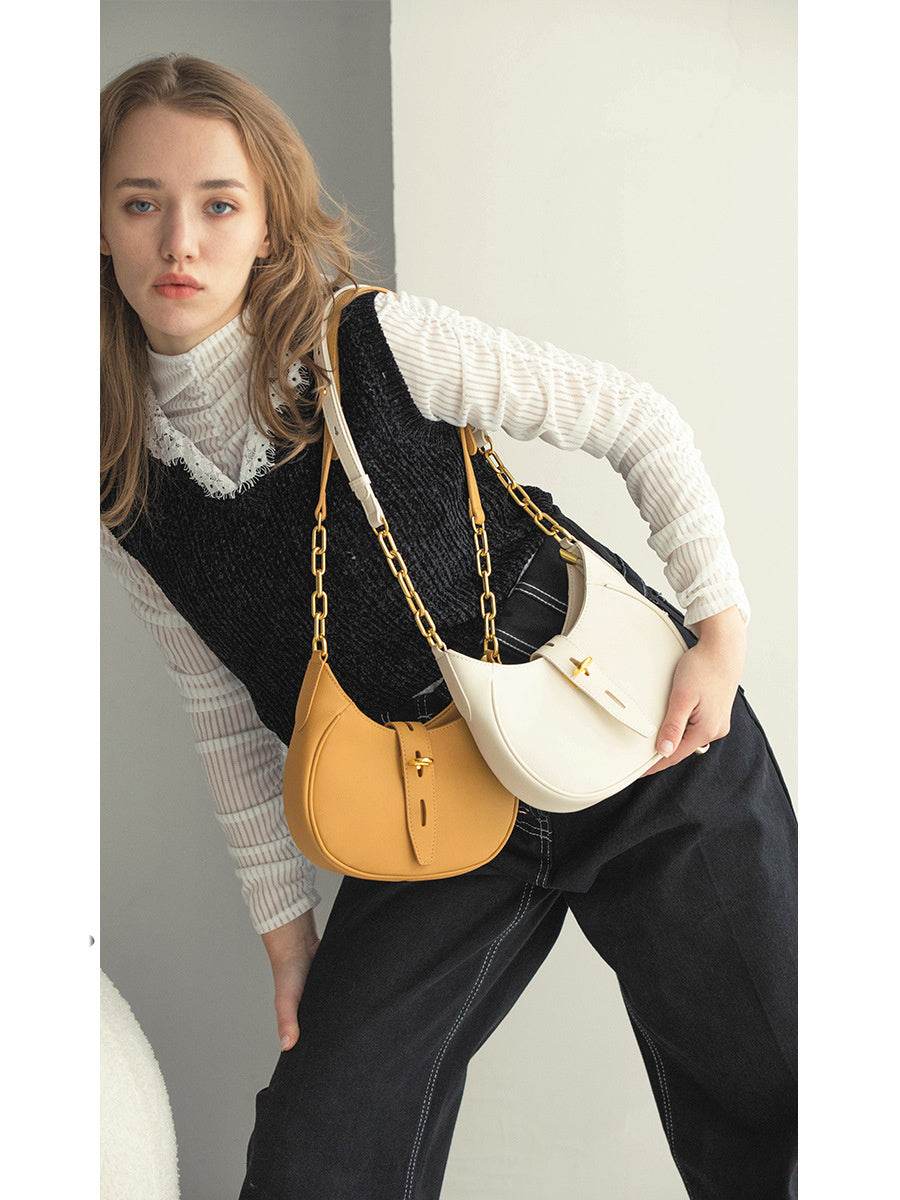 Western Style Leather Light Luxury Saddle Bag - Luxbrandz