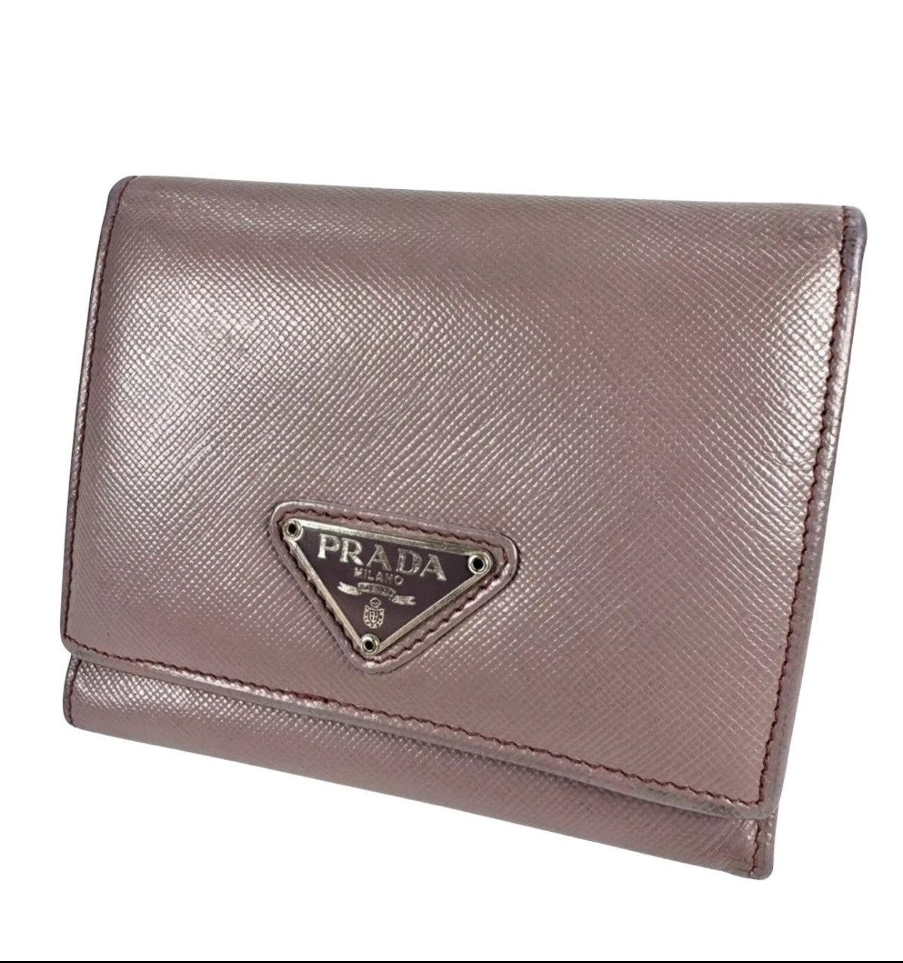 Prada Safiano Leather Pink Wallet for women in excellent used condition with Tra-angular metal Prada Logo