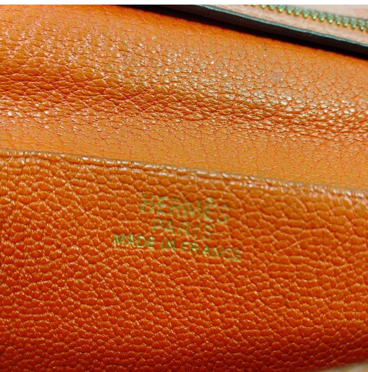 Hermes Long Wallet Red Leather in excellent condition. luxurious timeless design handmade - Luxbrandz