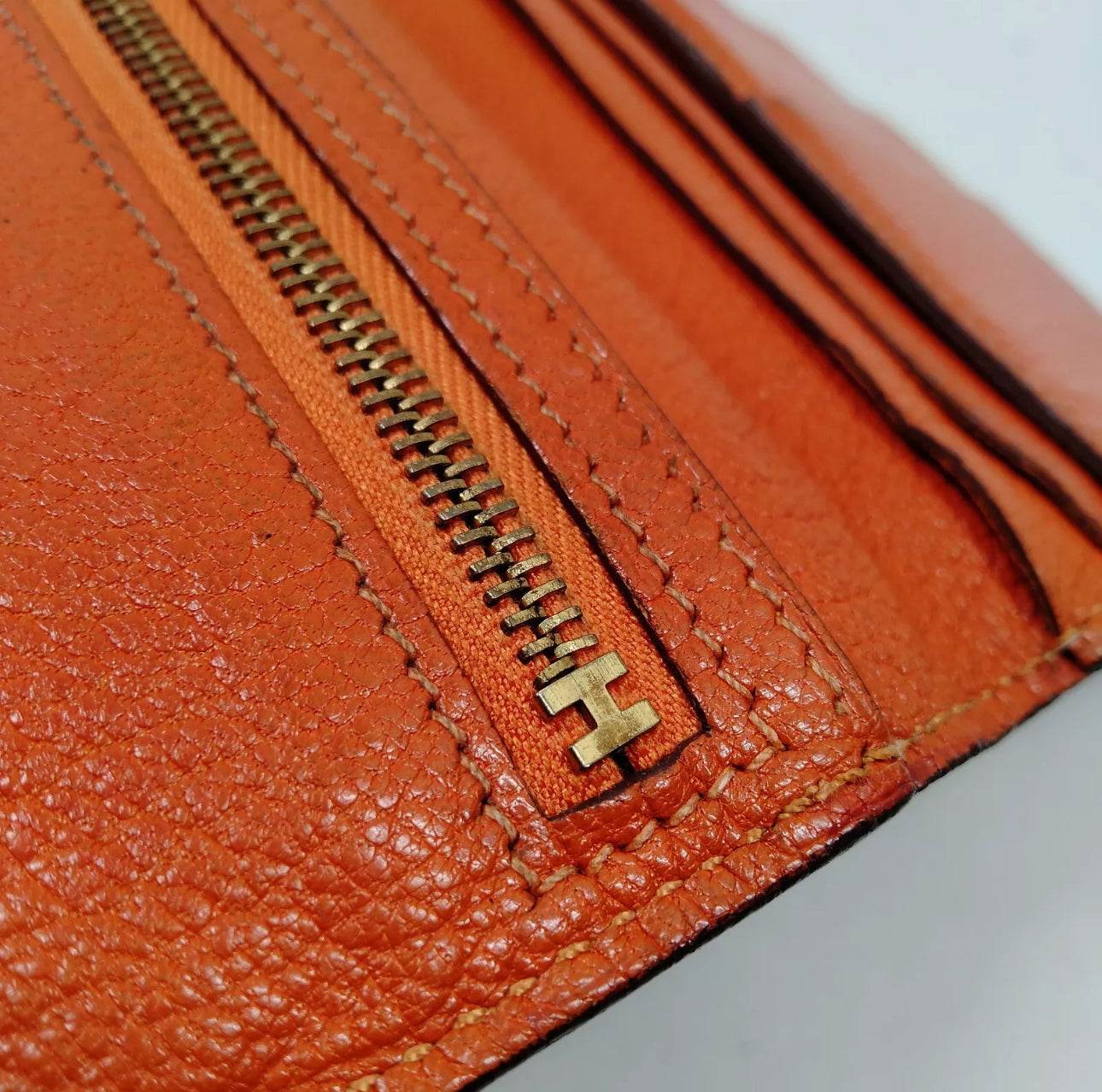 Hermes Long Wallet Red Leather in excellent condition. luxurious timeless design handmade - Luxbrandz