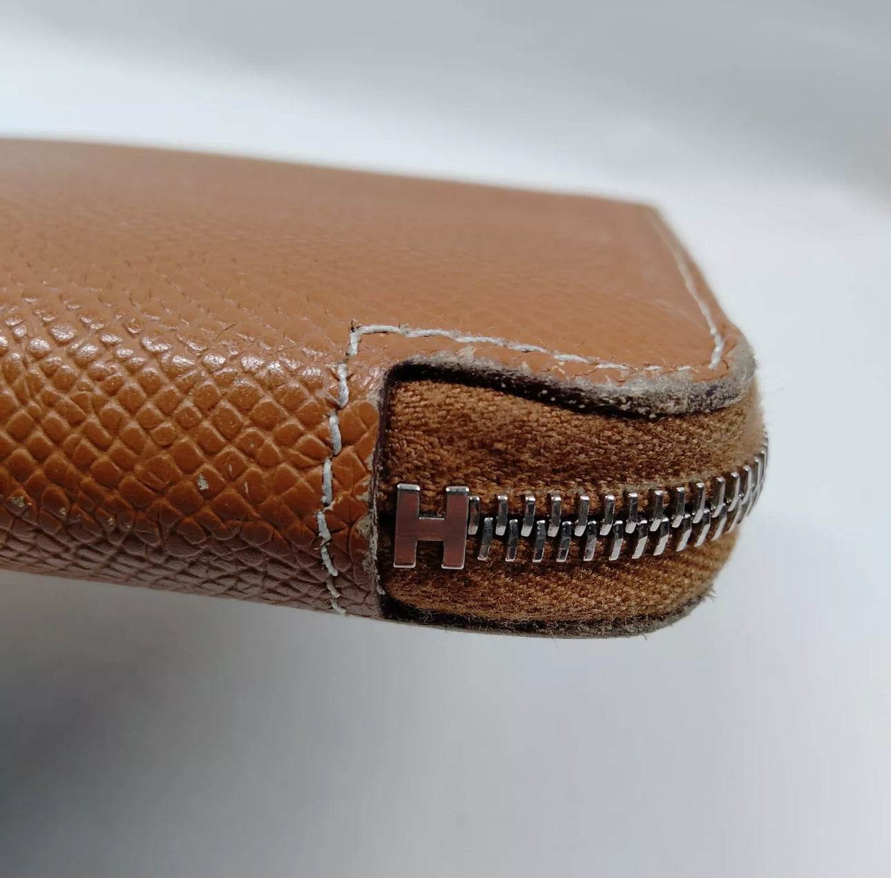 Hermes Long Wallet Lime Brown Leather in excellent condition. - Luxbrandz