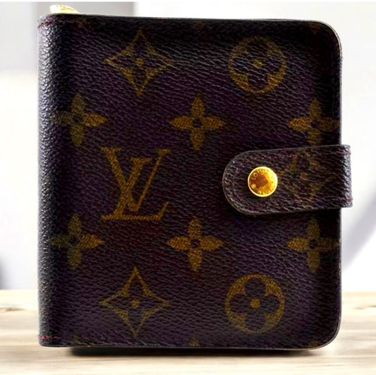 Louis Vuitton LV Monogram Bi-Fold Wallet Leather PVC Brown Used Auth 8B12330