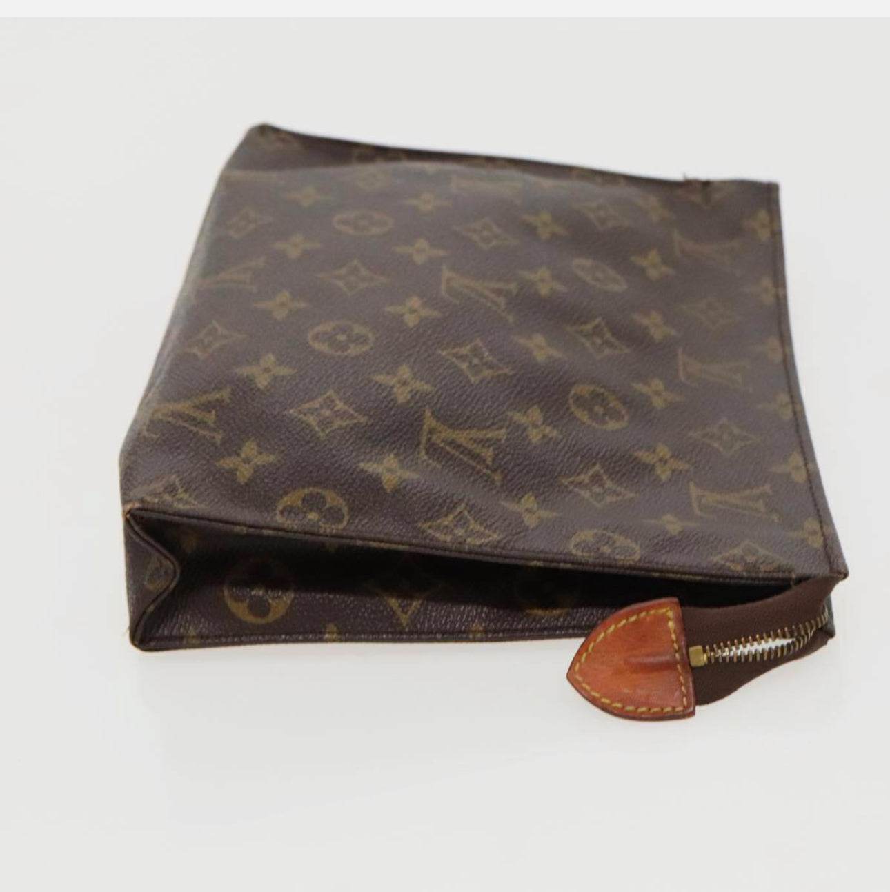 LOUIS VUITTON Monogram Poche Toilette 26 Pouch M47542 LV Auth 96150 - Luxbrandz