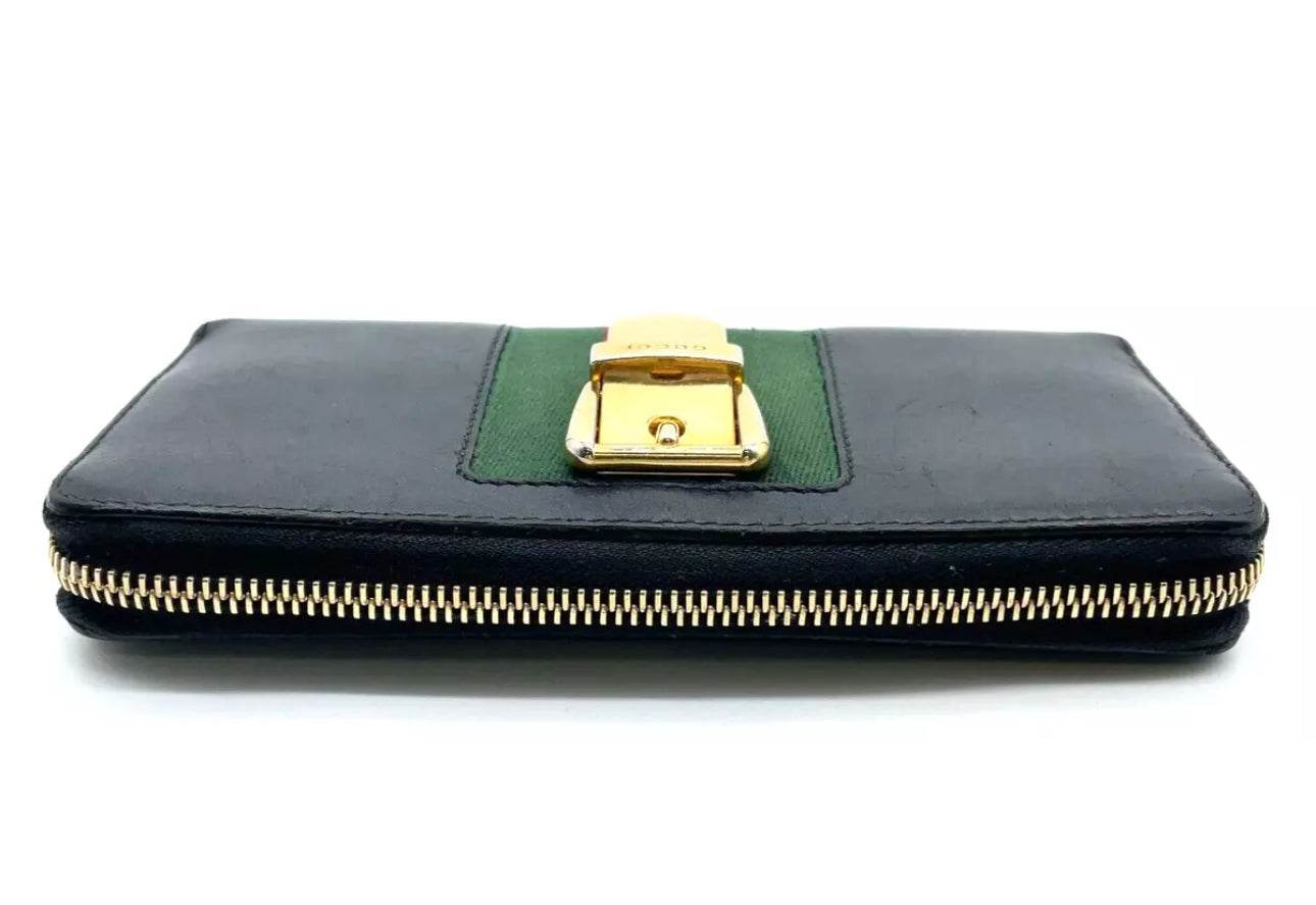 Gucci Slyvie Black Leather Wallet in Excellent Condition - Luxbrandz