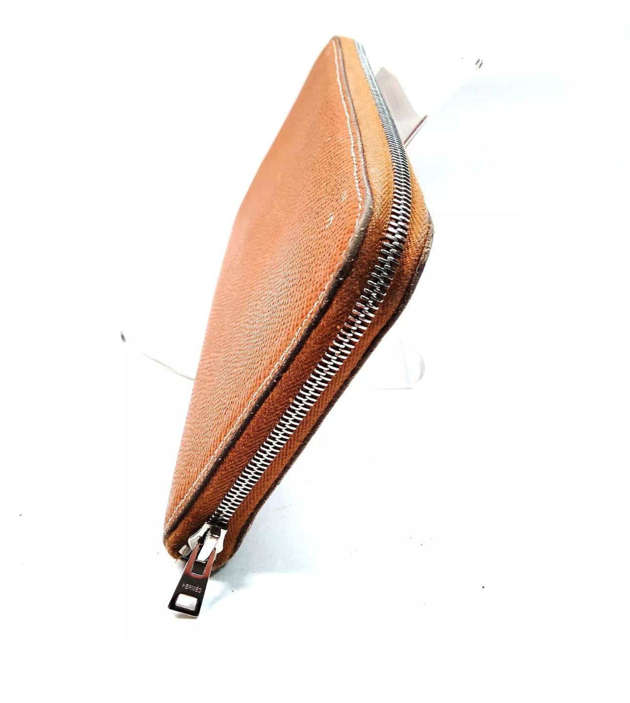 Hermes Long Wallet Lime Brown Leather in excellent condition. - Luxbrandz